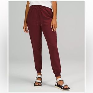 Lululemon High Rise Jogger Pants